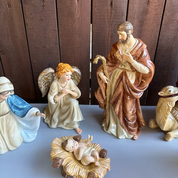 Home interiors and Gifts Retired Nativity set 10 pieces - Picture 10 of 16